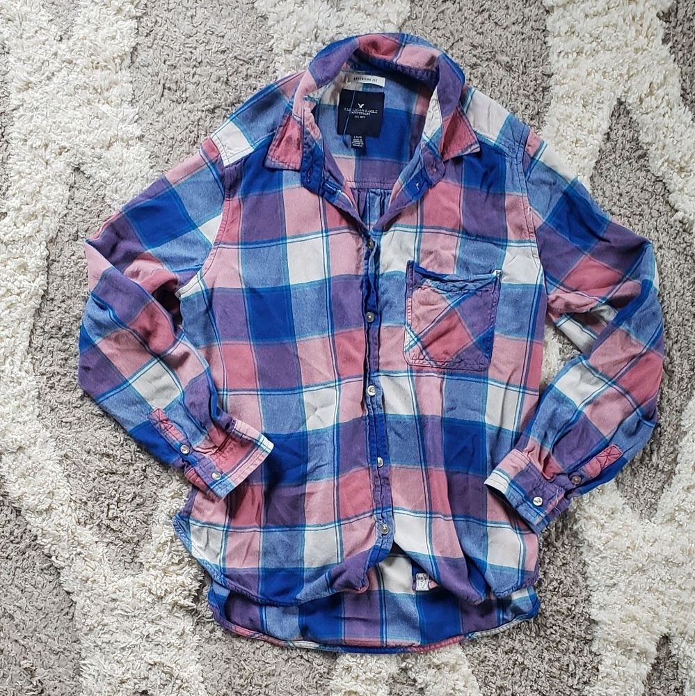 American Eagle Women's Shirt